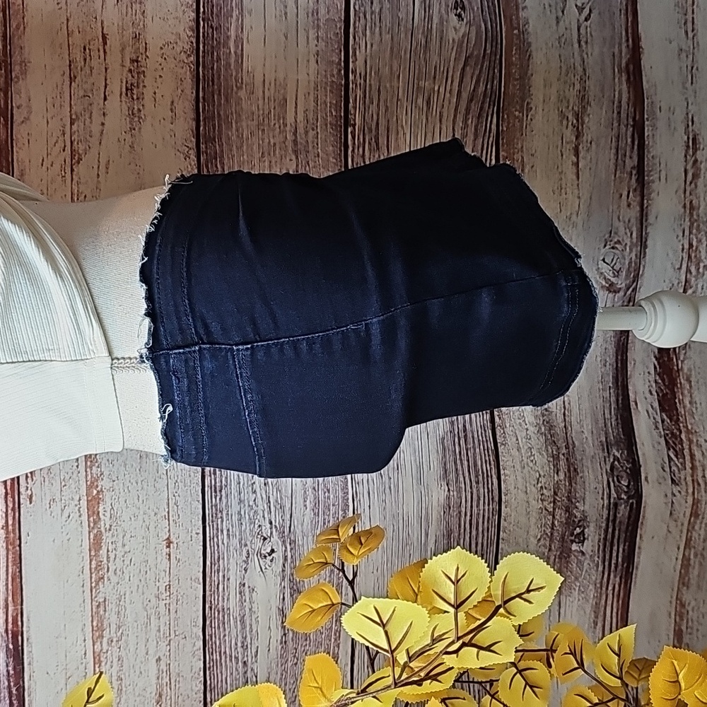 NWT URBAN OUTFITTERS LOW-RISE RUCHED FRONT RAW HEM DENIM STRETCH MINI SKIRT - Picture 3 of 12